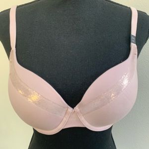 NWT Victoria’s Secret BODY by VICTORIA Bra 34D